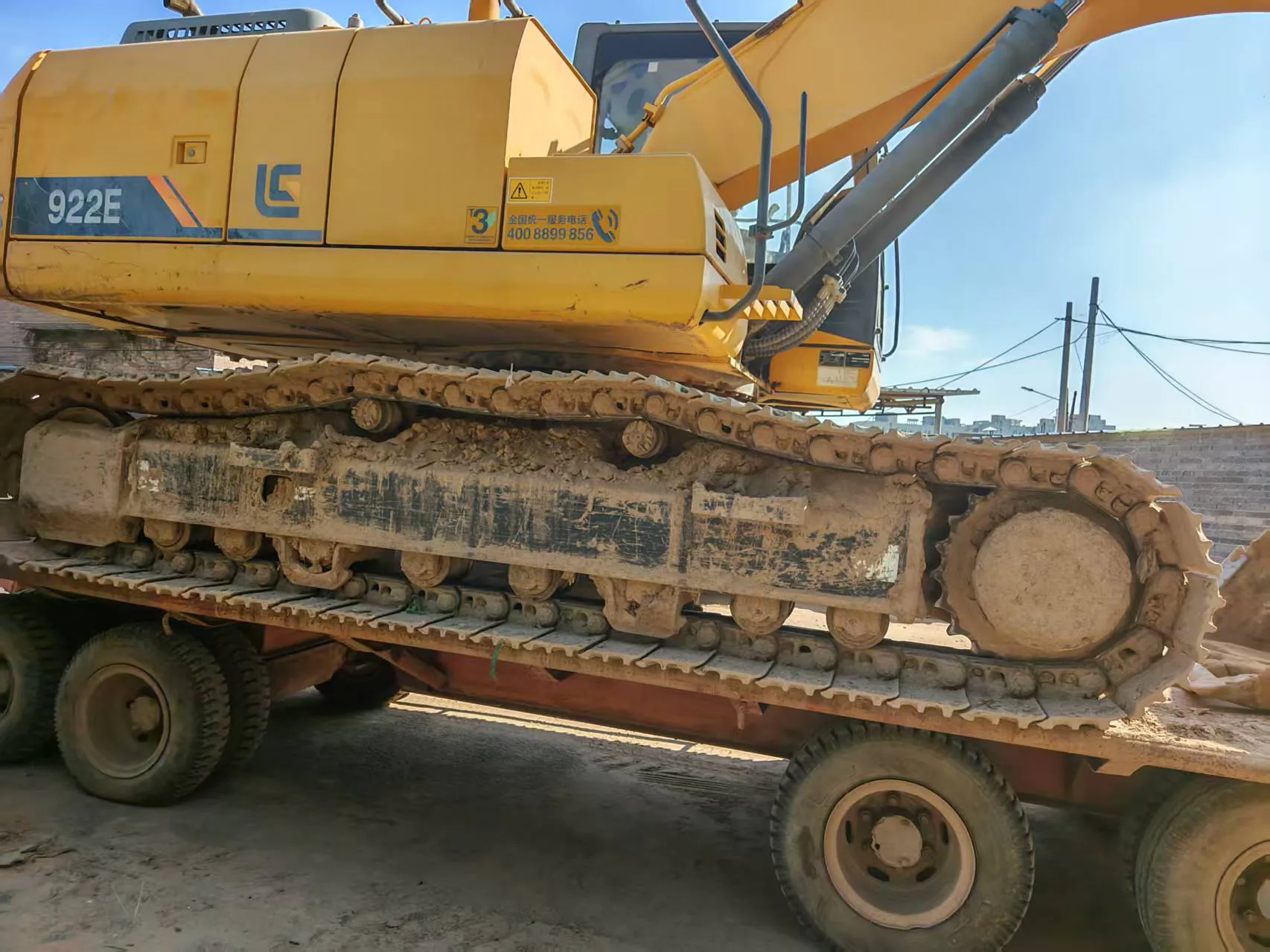 2017 used LiuGong 922E excavator - view 3