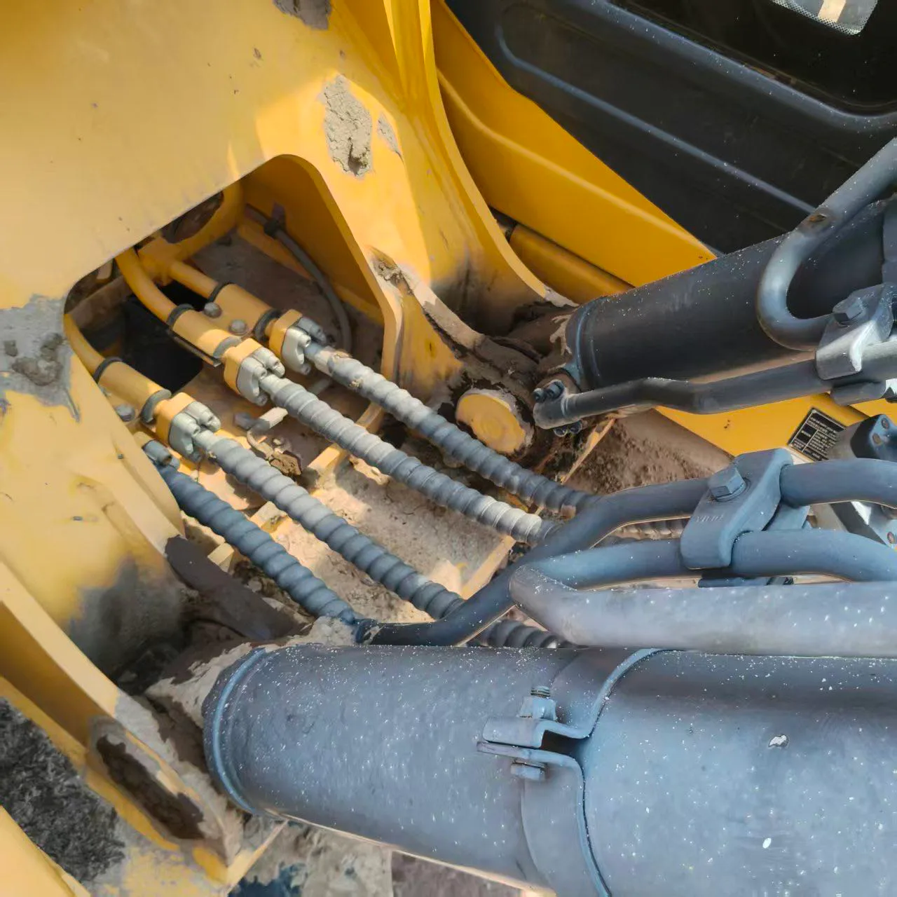 2017 used LiuGong 922E excavator - view 14