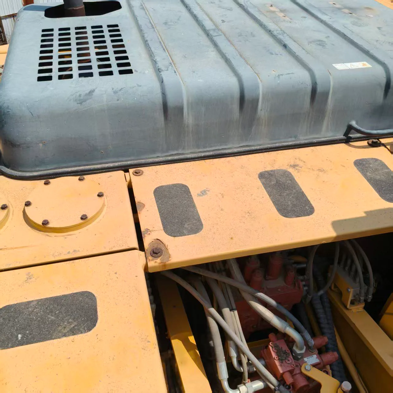 2017 used LiuGong 922E excavator - view 16