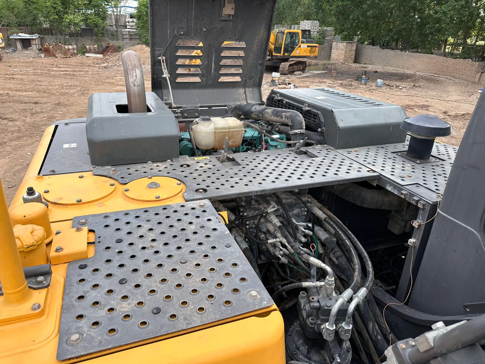 2020 used Volvo EC210D excavator - view 13