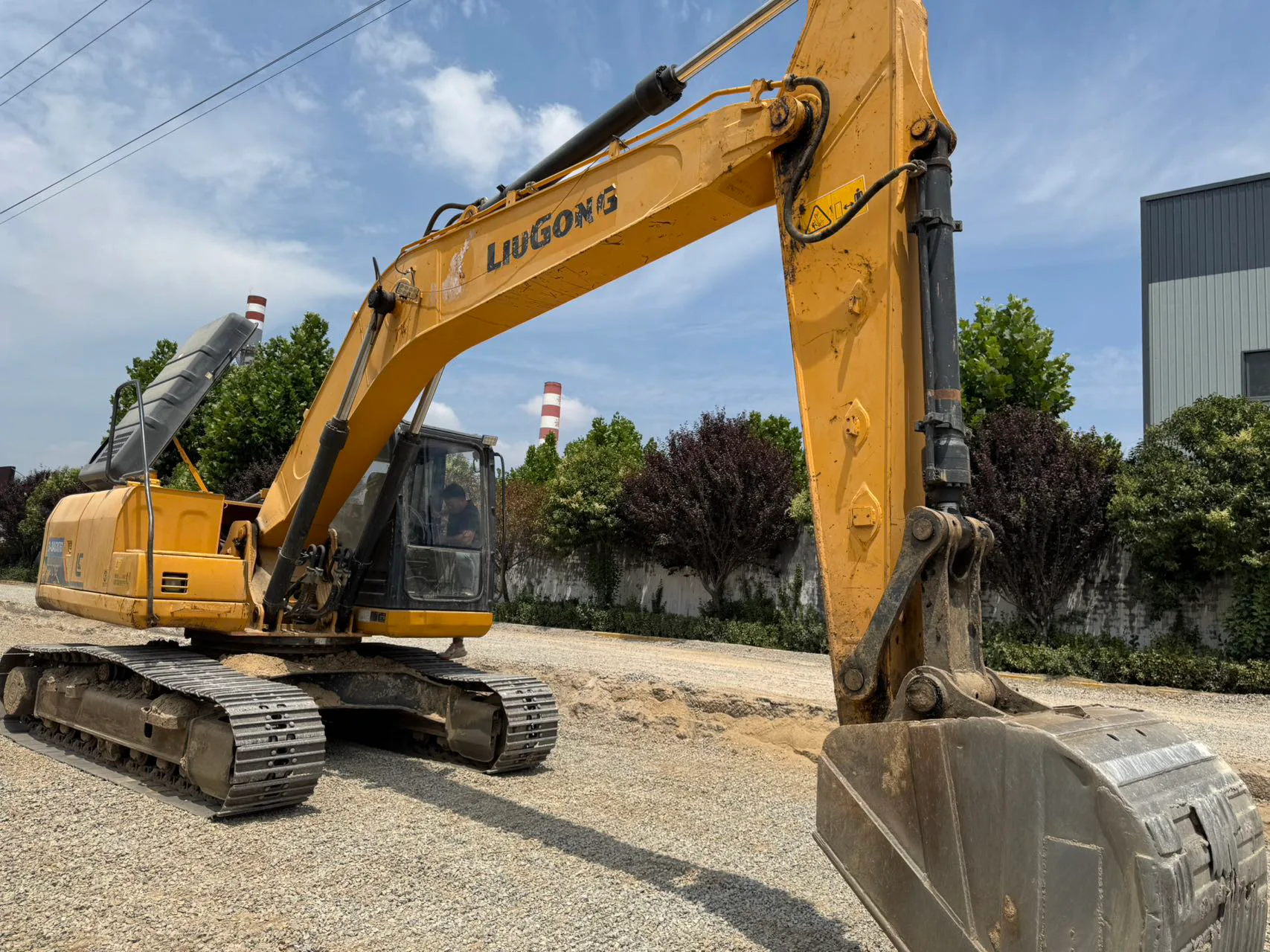 2021 used LiuGong 920 excavator - view 1