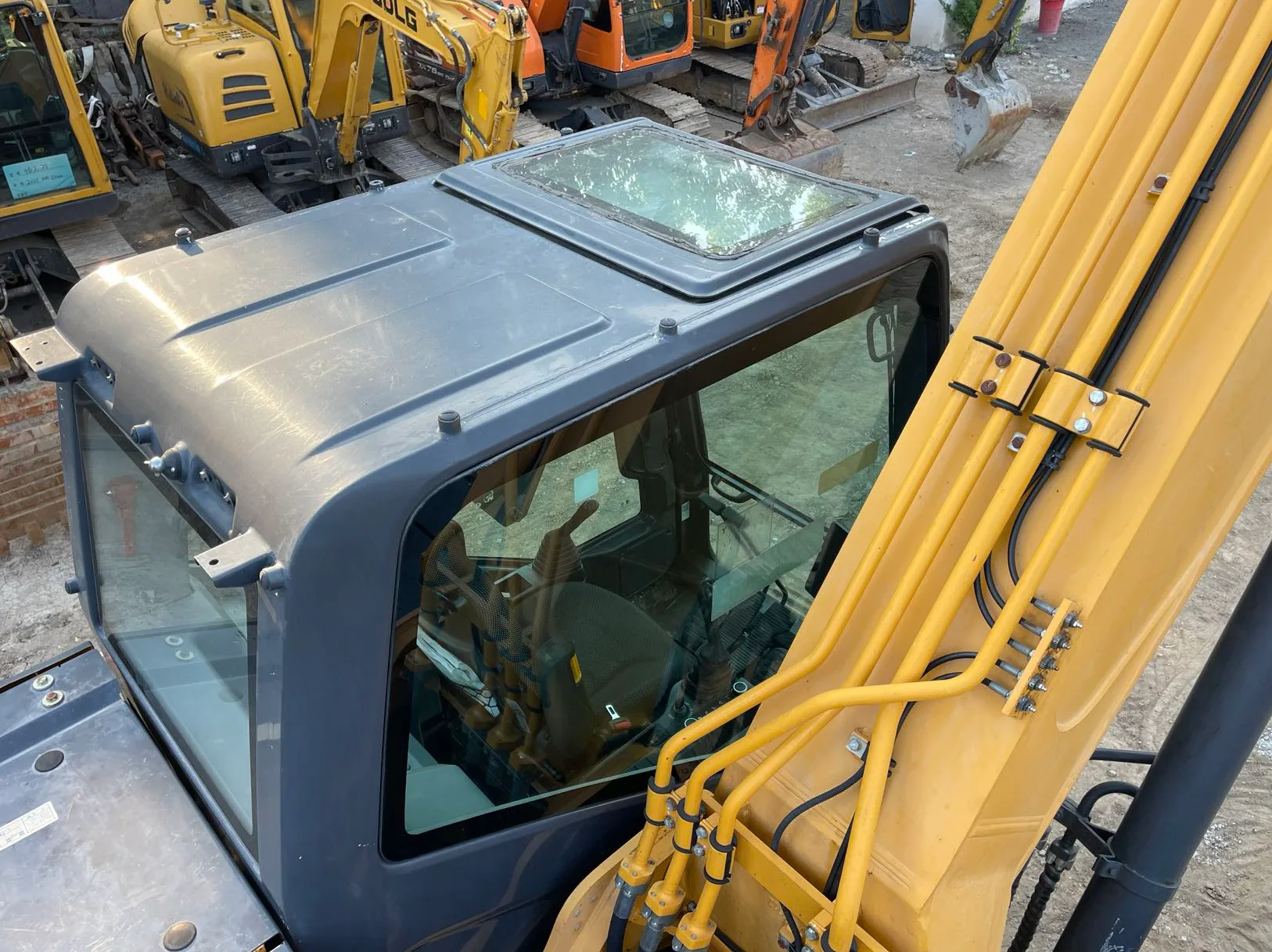 2022 used LiuGong 920F excavator - view 11