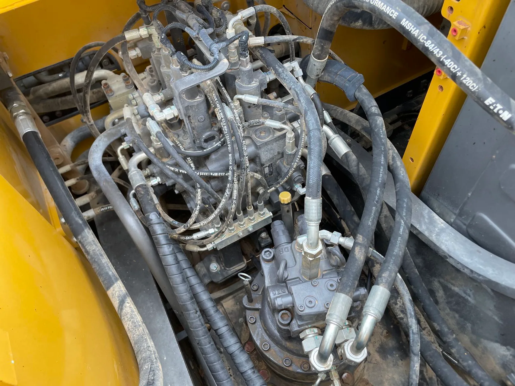 2022 used SDLG 210 excavator - view 12