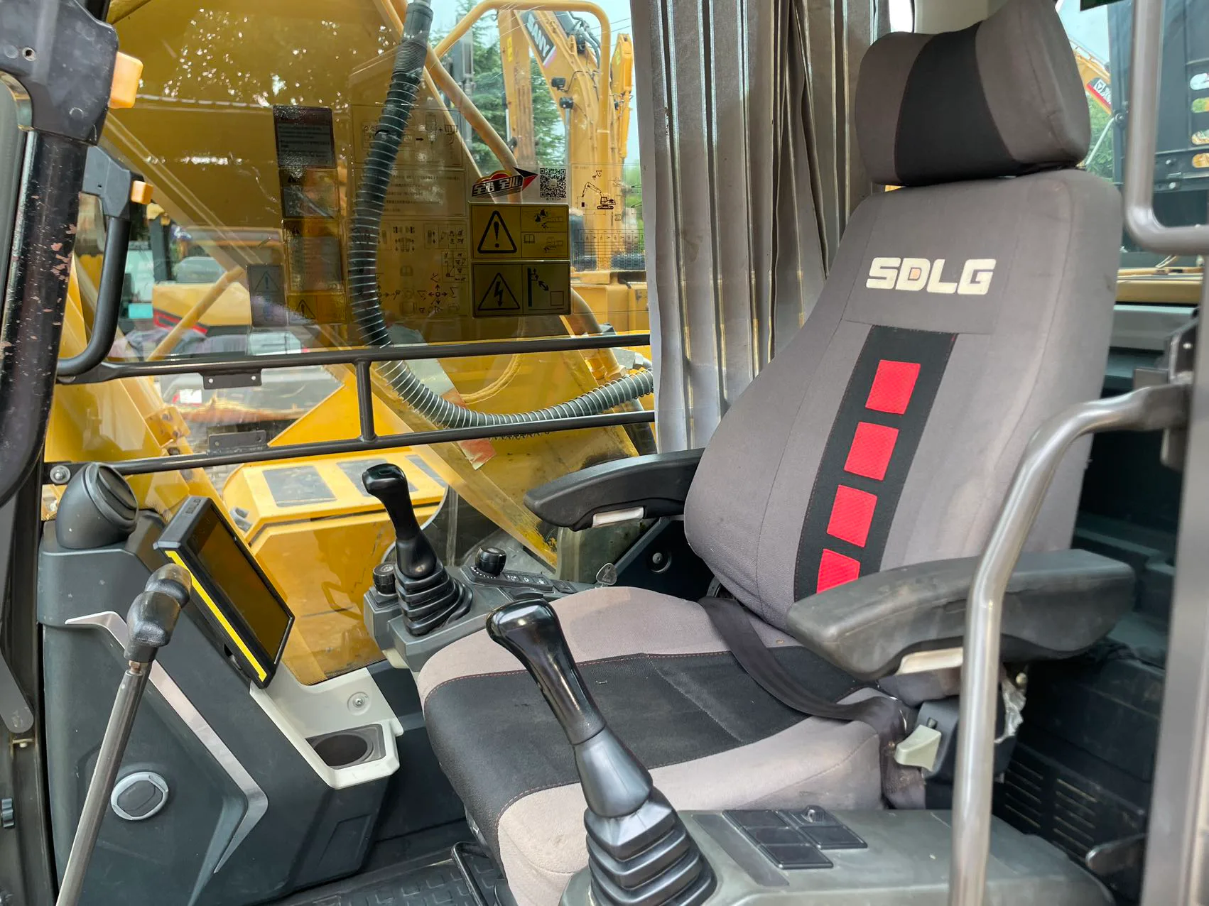 2022 used SDLG 210 excavator - view 14