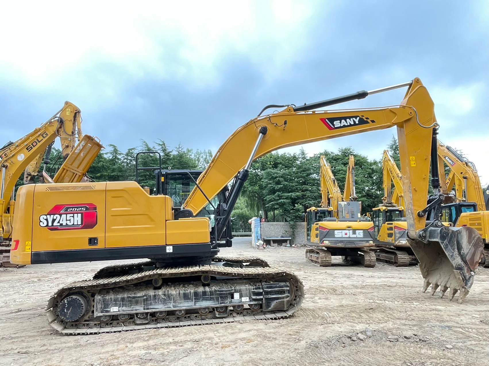 2025 used SANY SY245H excavator - view 2