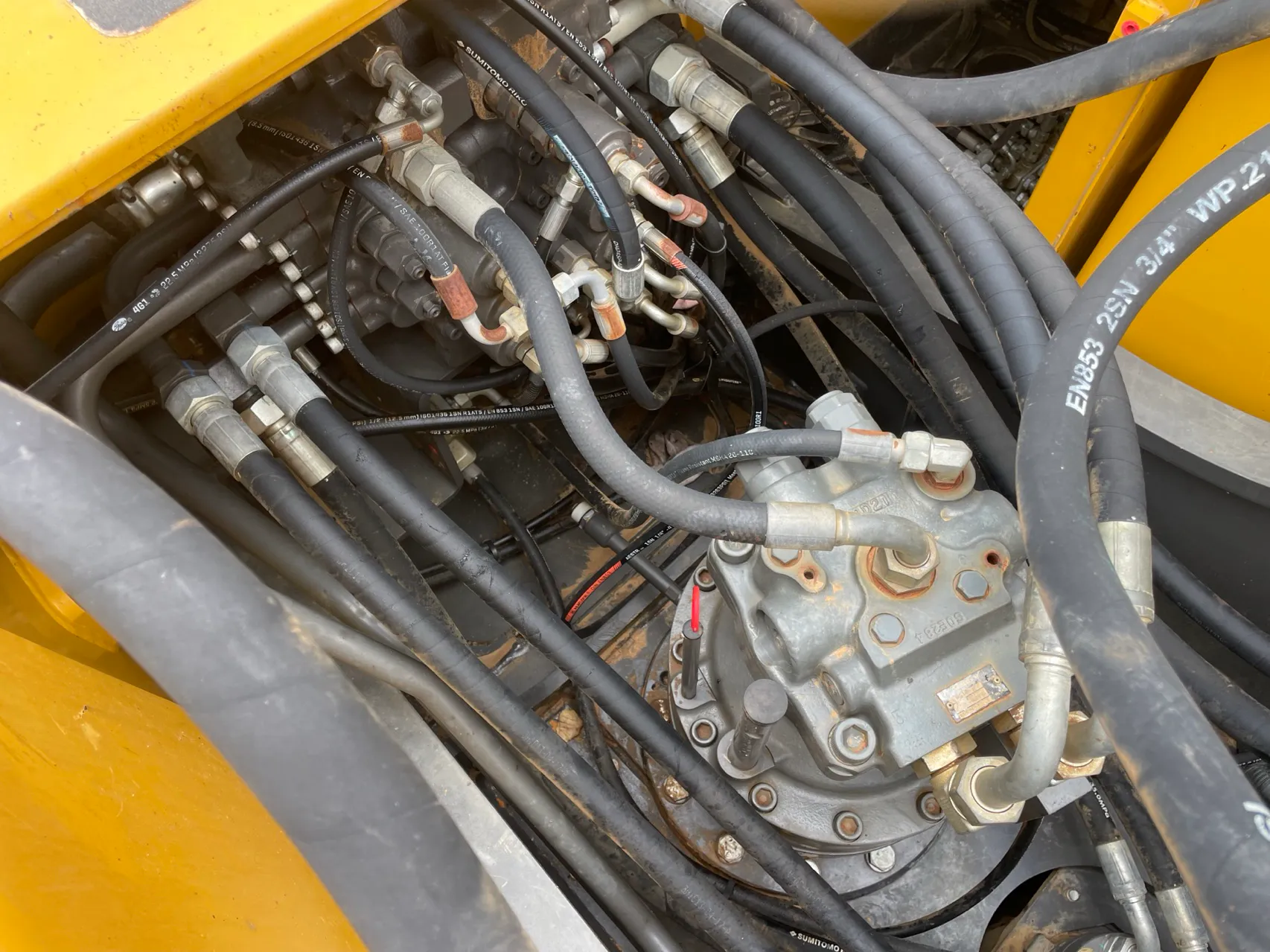 2019 used SDLG 210 excavator - view 9