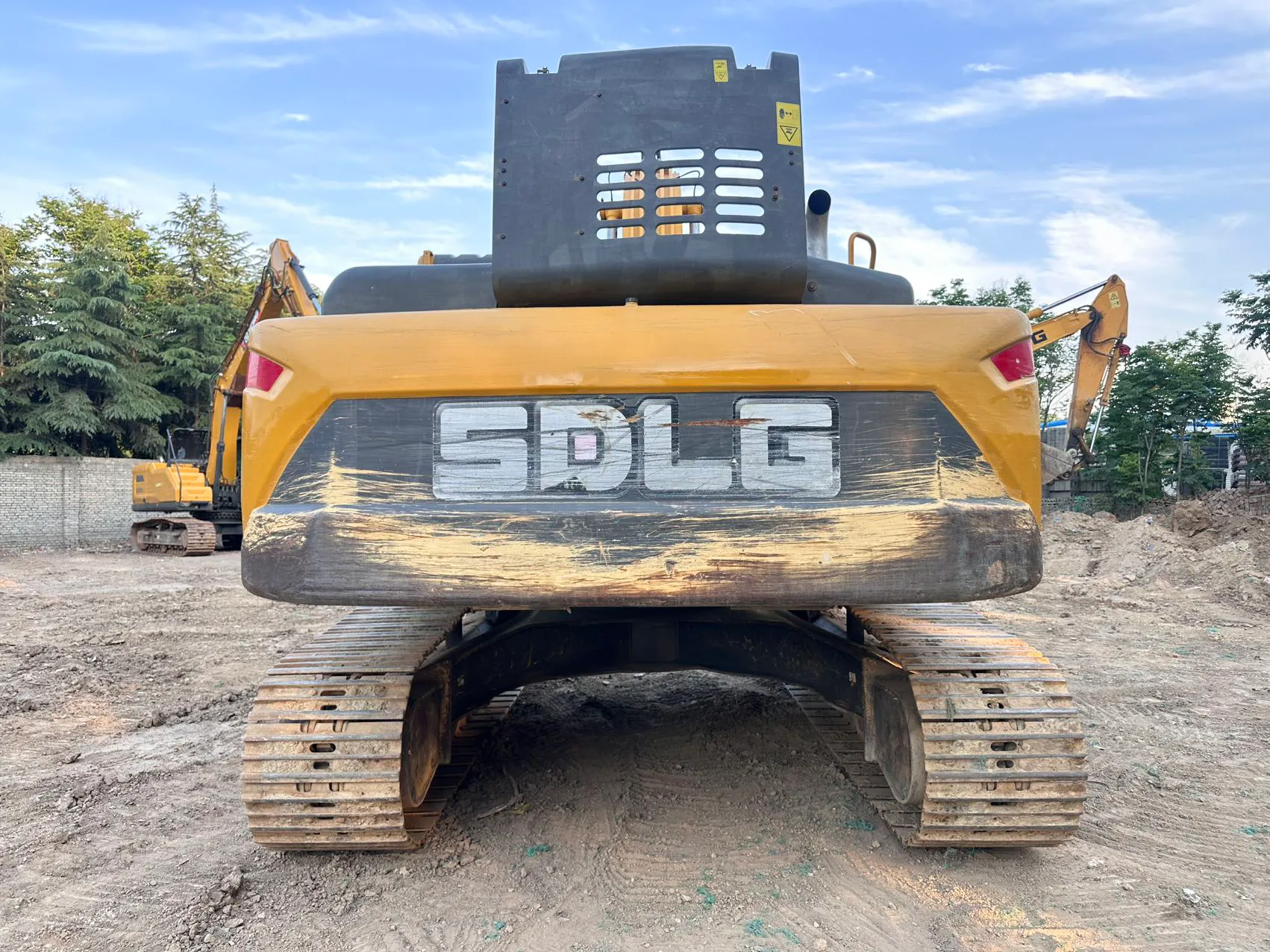 2019 used SDLG 250 excavator - view 4