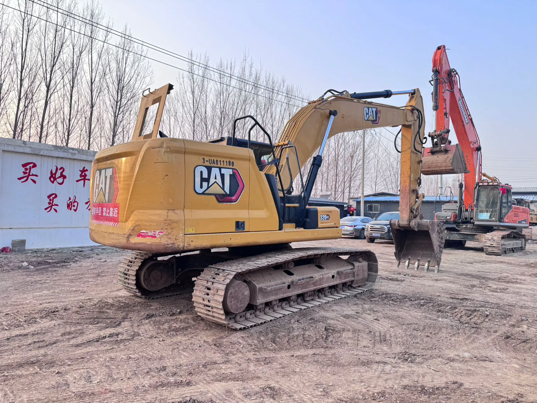2020 used Caterpillar 320 excavator - view 1