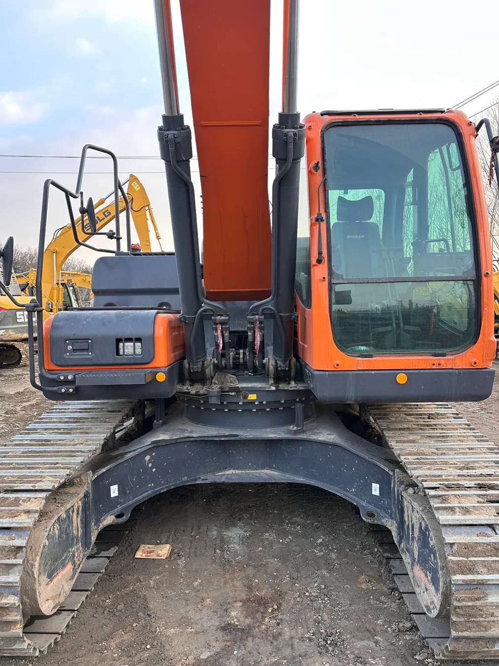2021 used Doosan 200ACE excavator - view 5