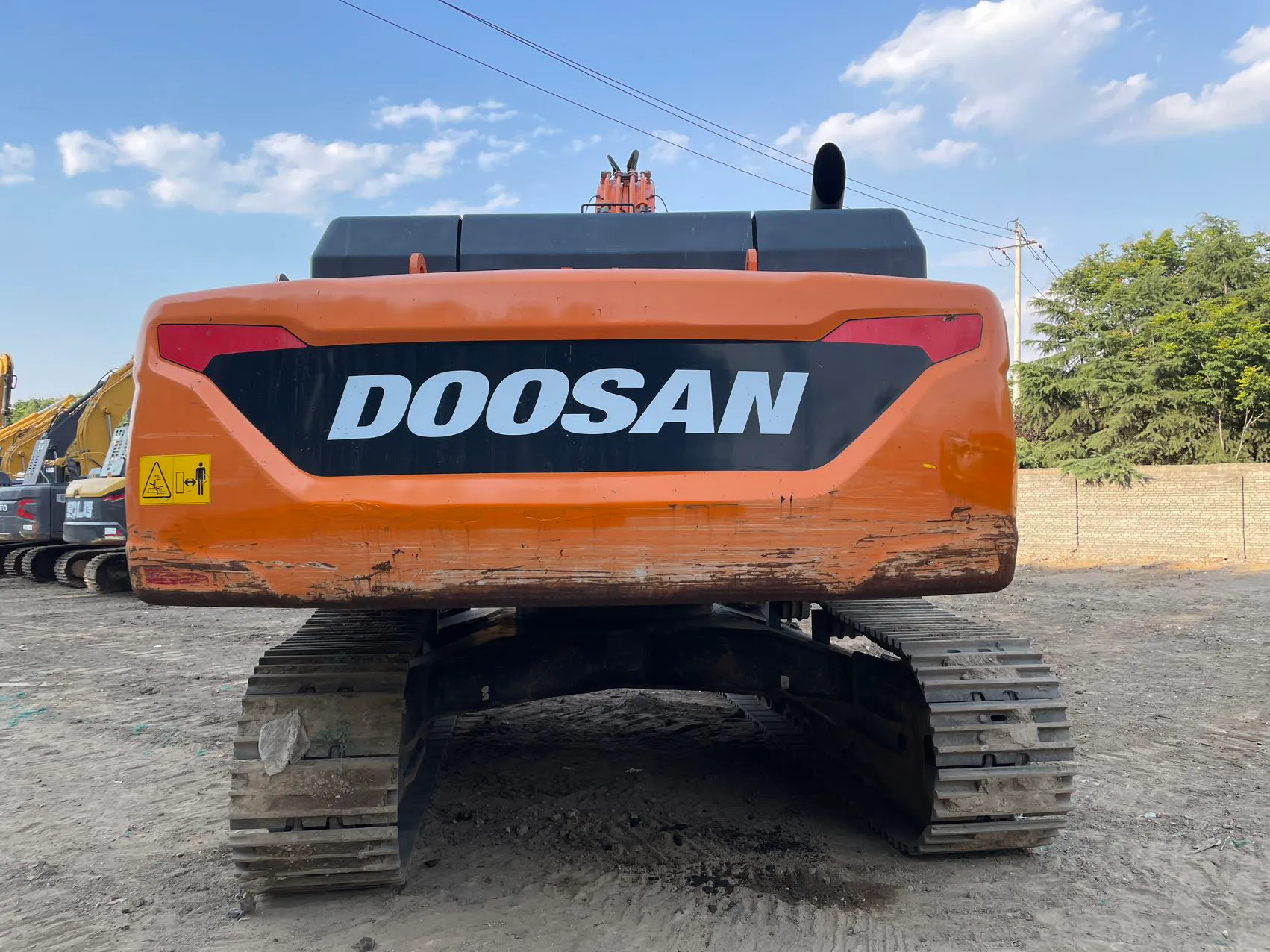 2022 used Doosan 380 excavator - view 3