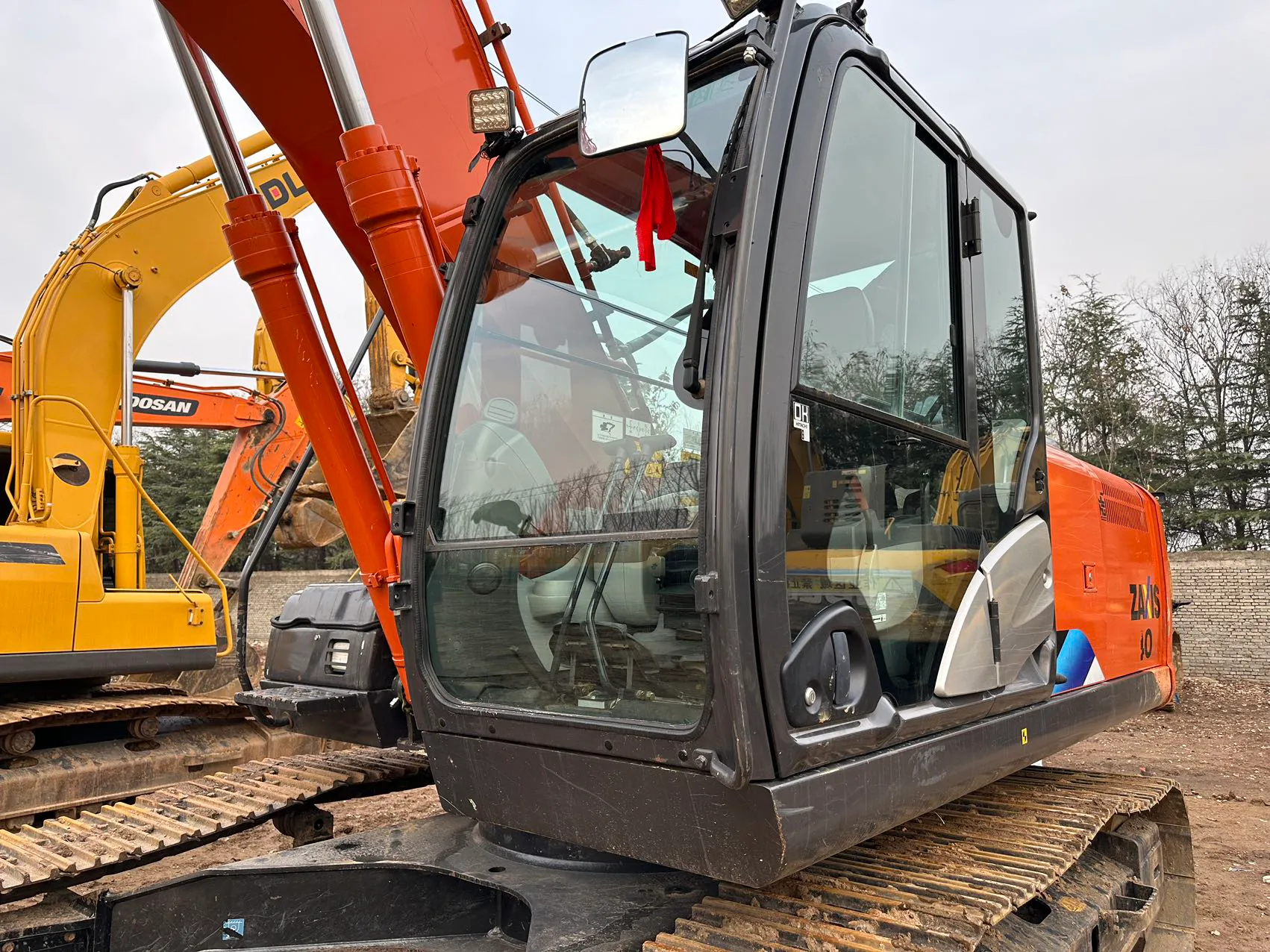 2022 used Hitachi ZX210 excavator - view 5