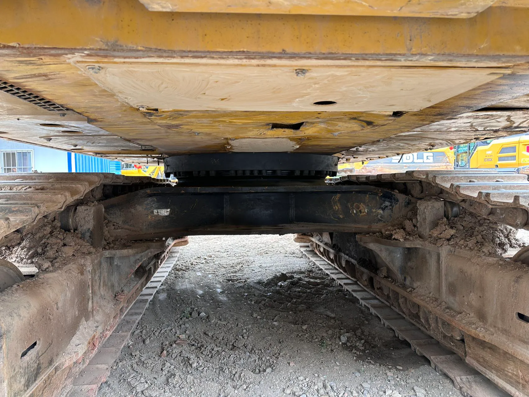 2023 used Caterpillar 374 excavator - view 7