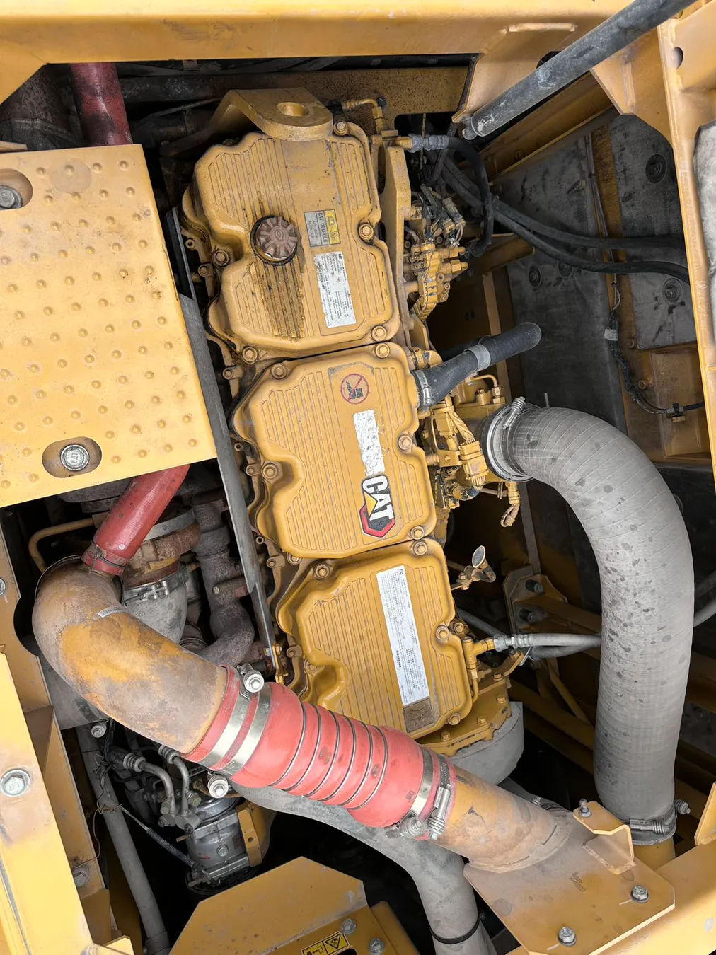 2023 used Caterpillar 374 excavator - view 11