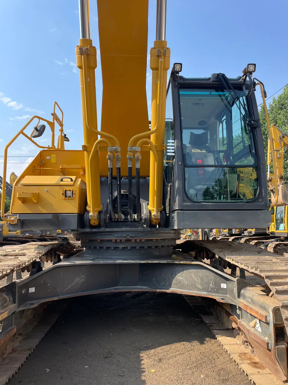 2023 used SDLG 335 excavator - view 2
