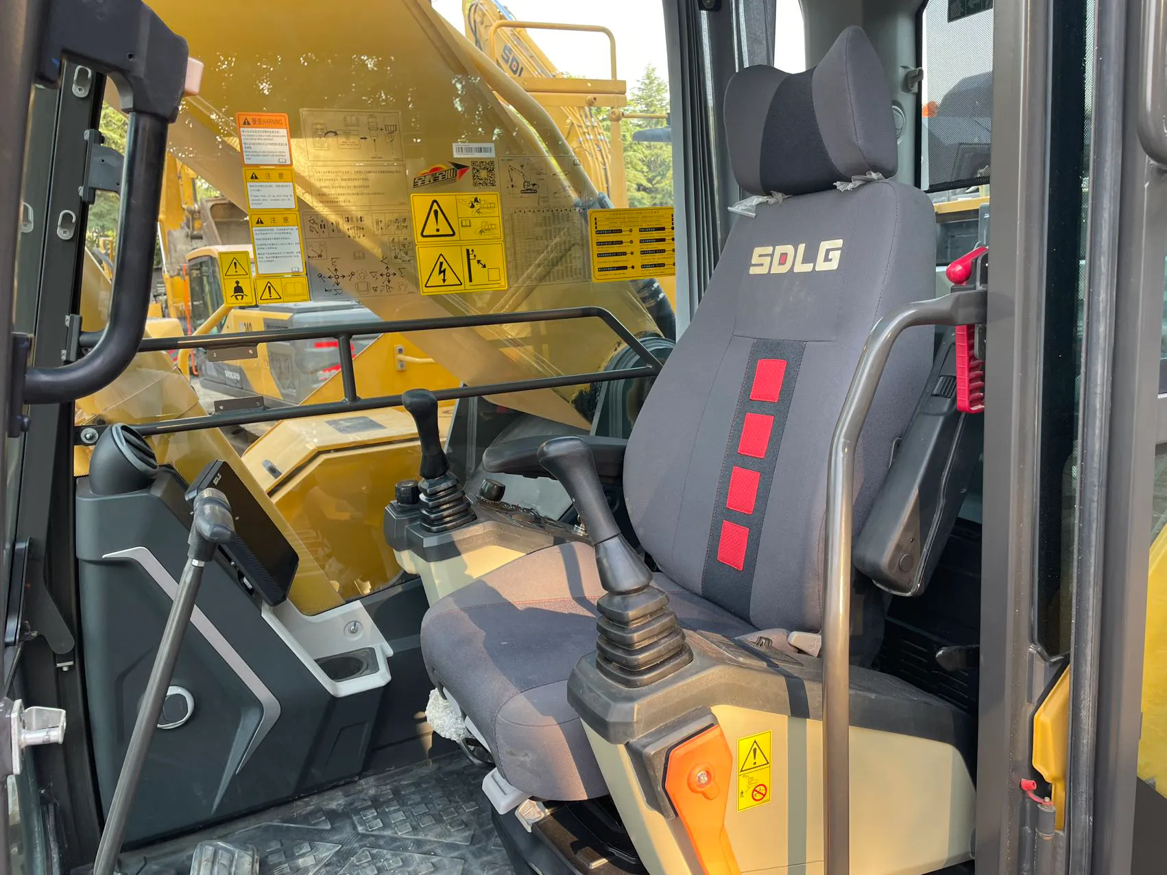 2023 used SDLG 335 excavator - view 15