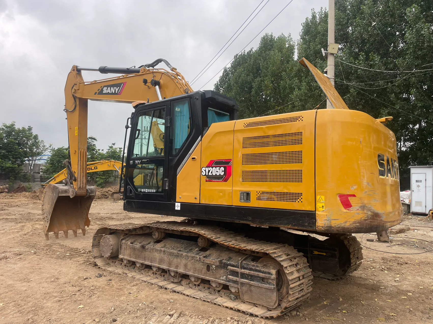 2023 used SANY 205 excavator - view 2