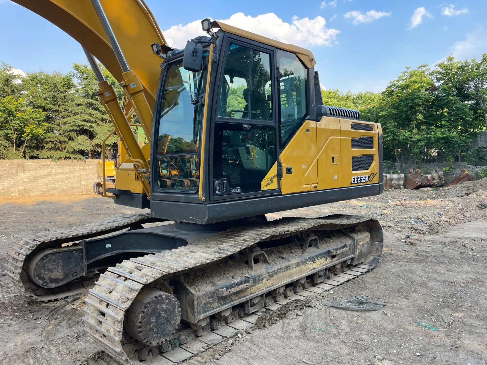 2024 used SDLG 215 excavator - view 2