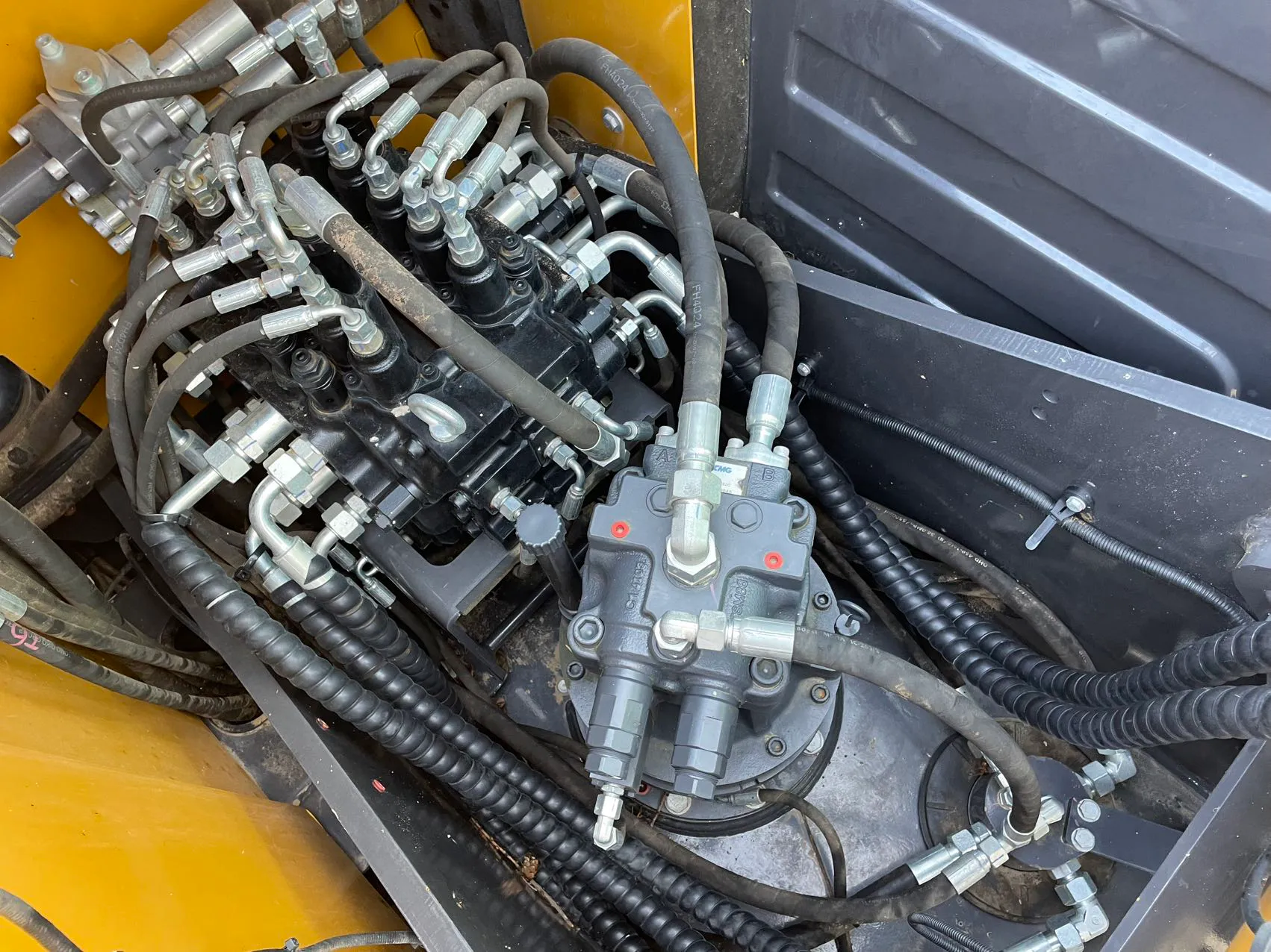 2025 used XCMG 135 excavator - view 10