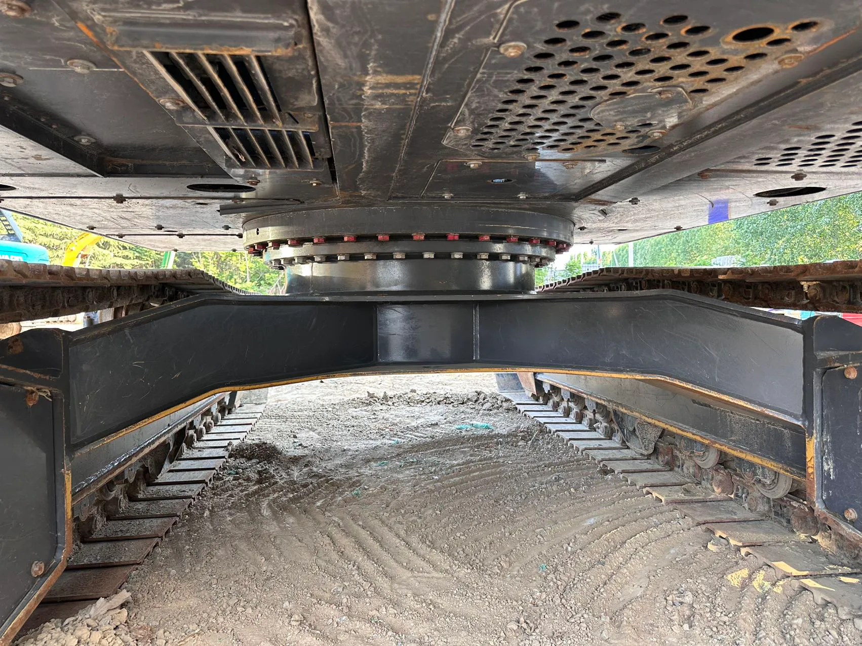 2025 used XCMG 135 excavator - view 9