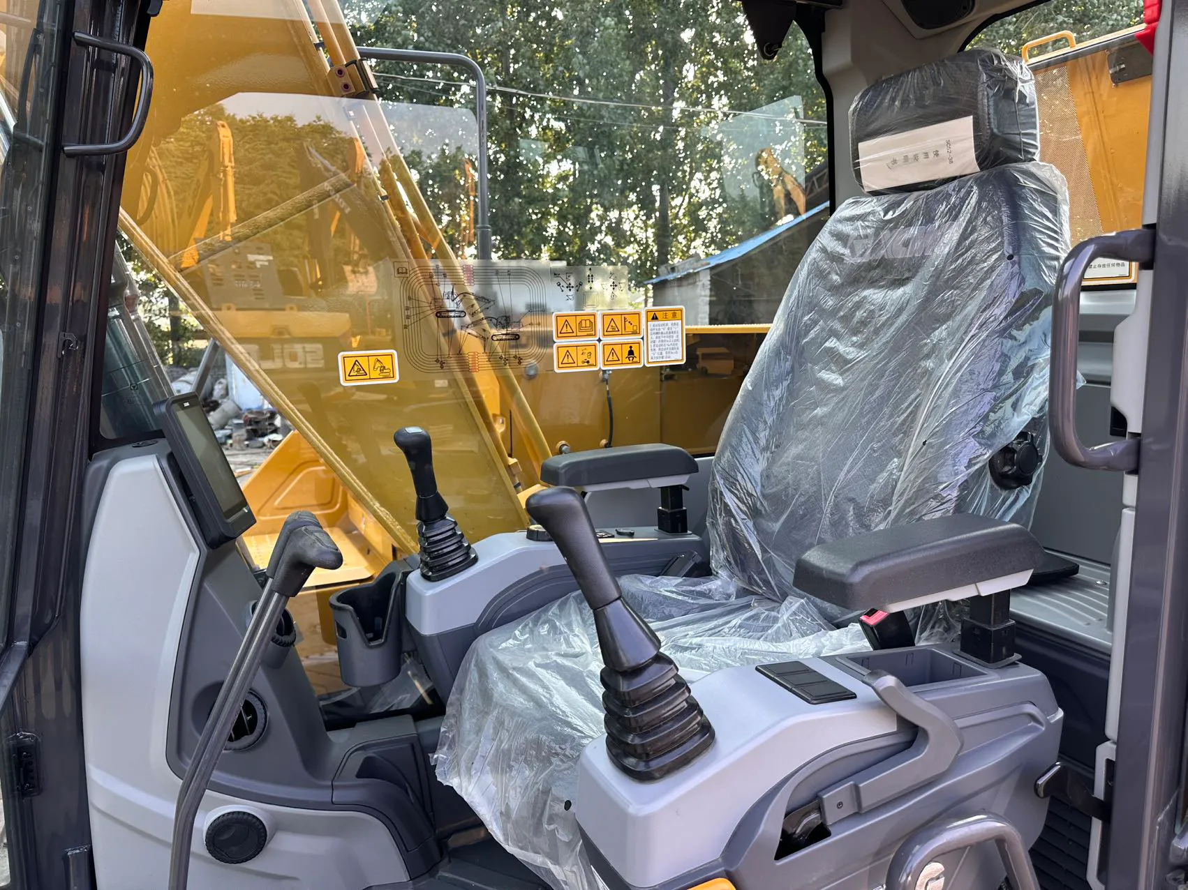 2025 used XCMG 135 excavator - view 15
