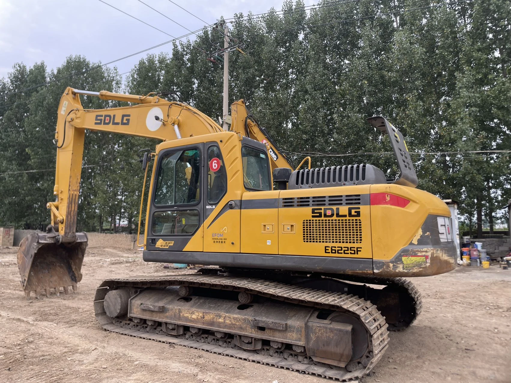 2021 used SDLG E6225F excavator - view 2