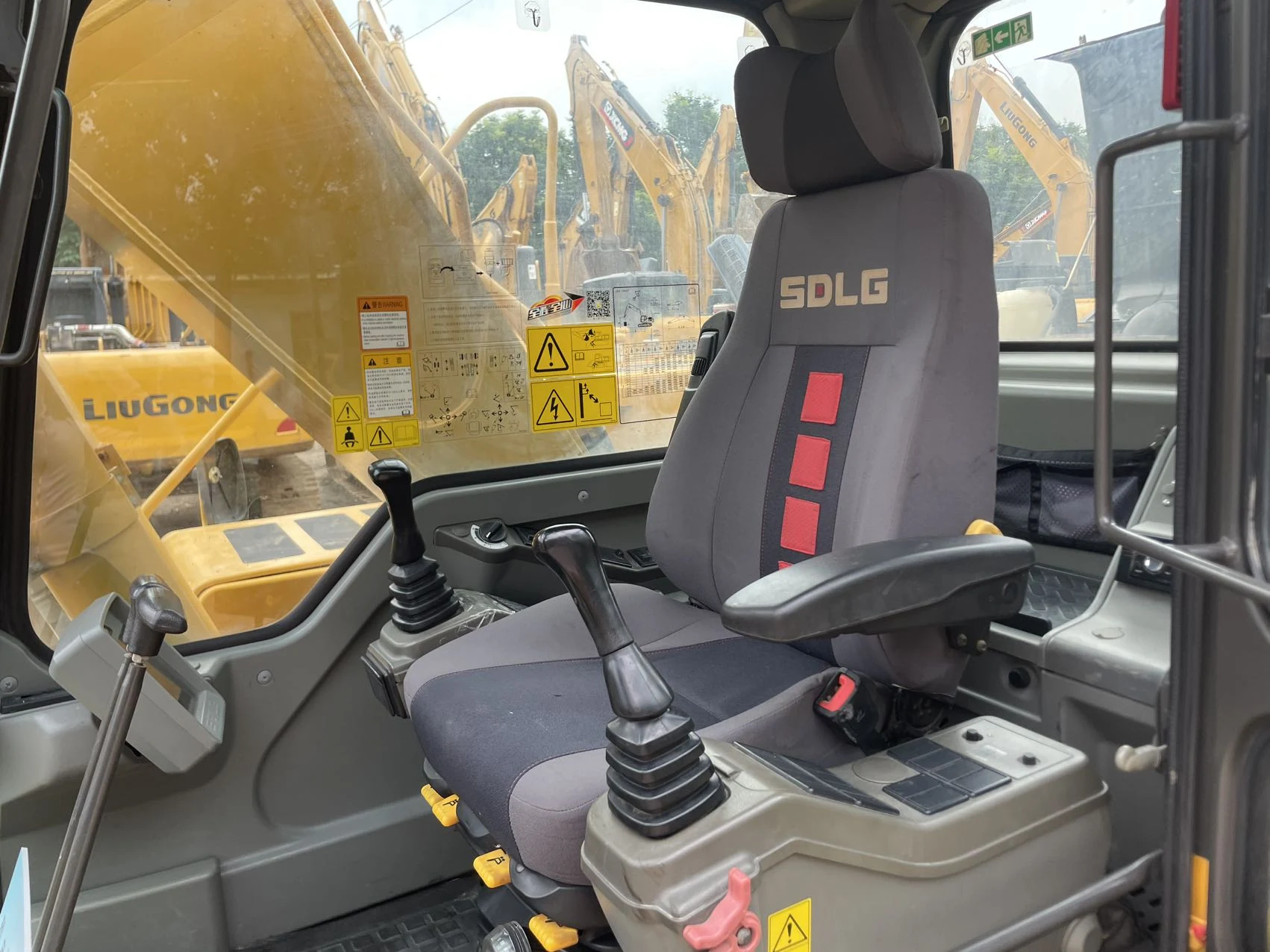 2021 used SDLG E6225F excavator - view 13